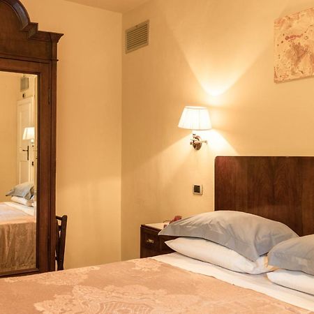 Hotel Antico Furlo Acqualagna Esterno foto
