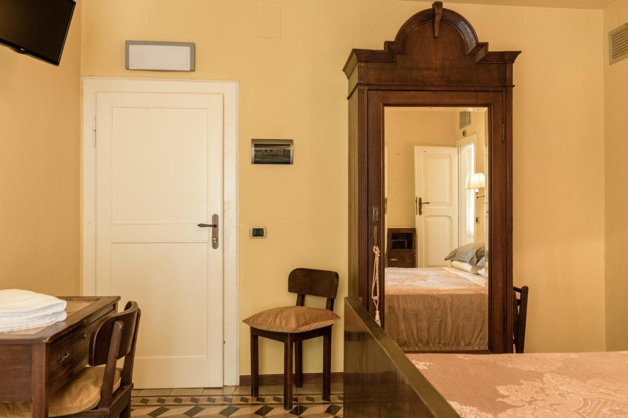 Hotel Antico Furlo Acqualagna Esterno foto