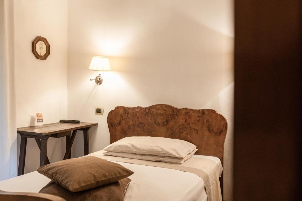 Hotel Antico Furlo Acqualagna Esterno foto