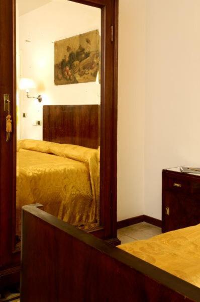 Hotel Antico Furlo Acqualagna Esterno foto